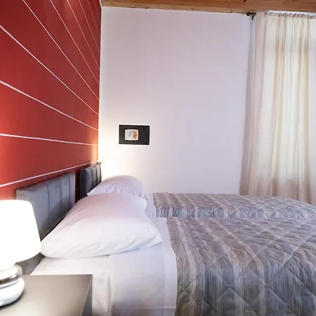 Salix * Λατζίζε